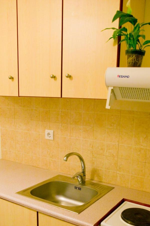 Dora Apartment *